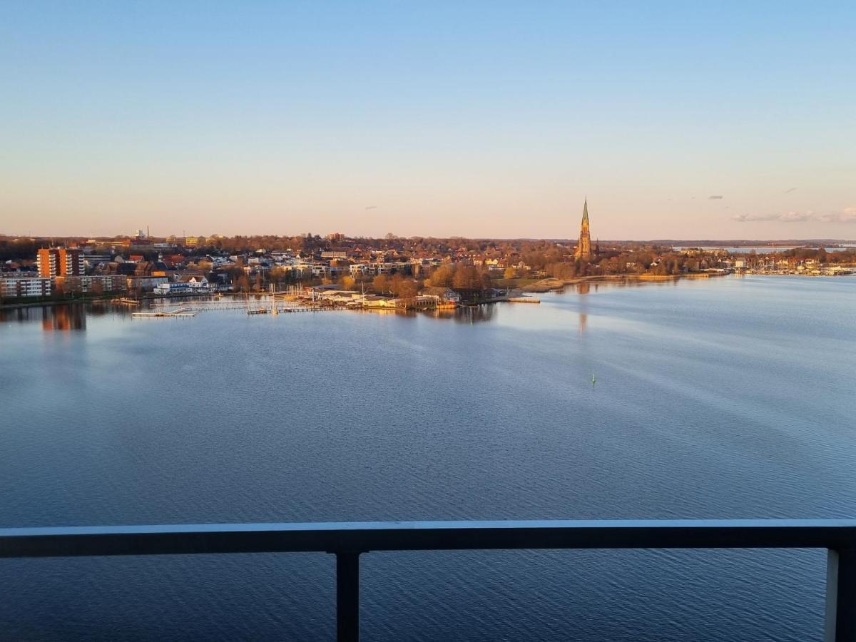 Traumblick! Mitten Im Wasser, Dem Himmel Ganz Nah! シュレースヴィヒ エクステリア 写真